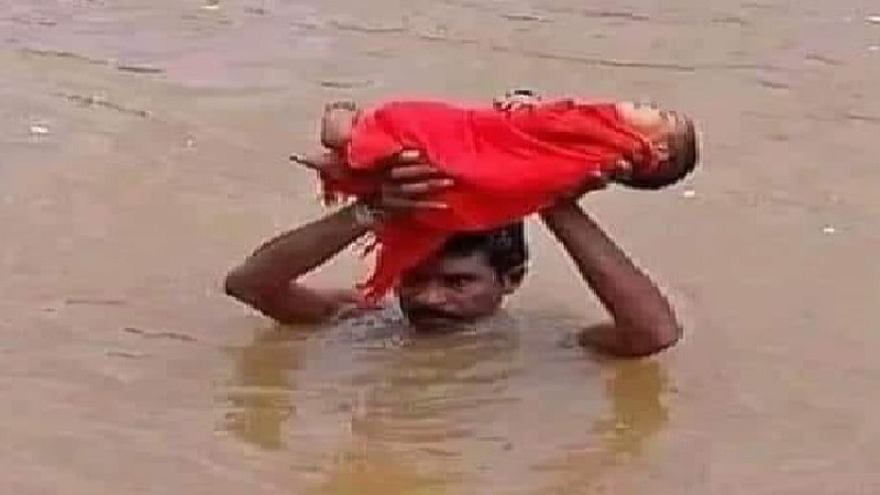 ফেসবুকে বন্যার ভুয়া ছবির ছড়াছড়ি