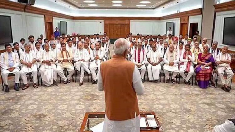 মোদীর মন্ত্রিসভায় নেই অনেক দাপুটে নেতা