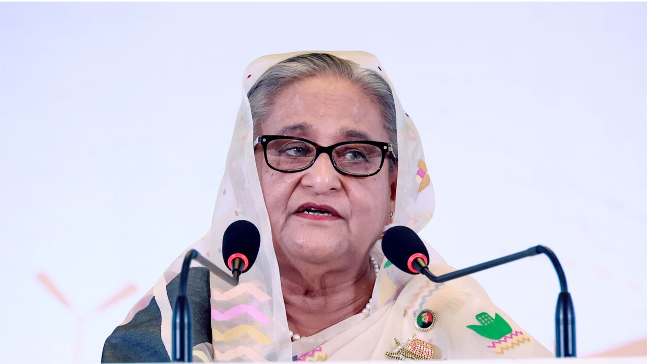 শেখ হাসিনাসহ ৪৬ জনের পরোয়ানা 