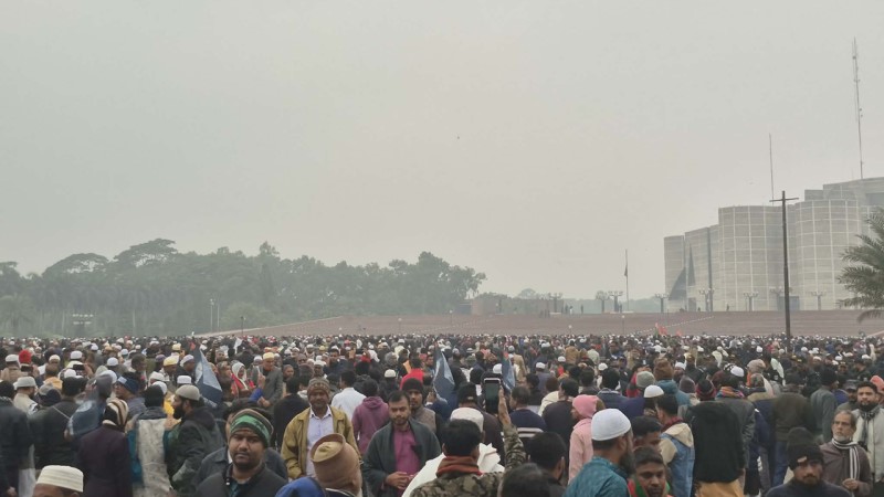 কানায় কানায় পূর্ণ মানিক মিয়া এভিনিউ