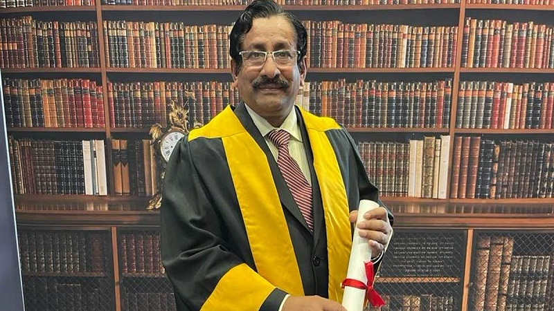 এফআরসিএস সনদ পেলেন বিএসএমএমইউ ভিসি