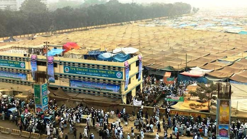 তুরাগমুখী লাখো মুসল্লি